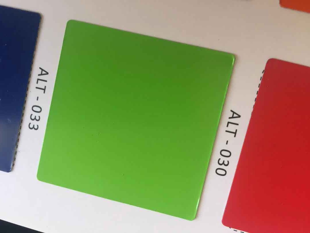 ورق کامپوزیت رنگ سبز جهت نمای مغازه